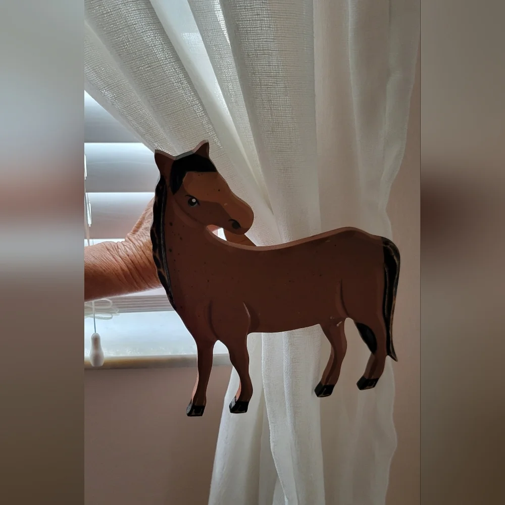Curtain Hold Back Vintage Farm Animals Wooden Cow Pig Barn